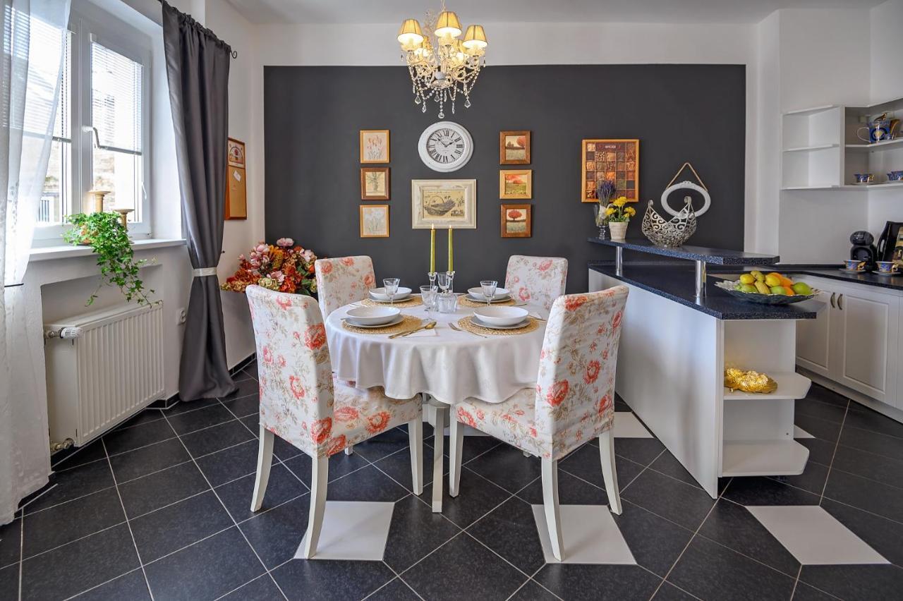 Apartment Alexis Братислава Екстер'єр фото